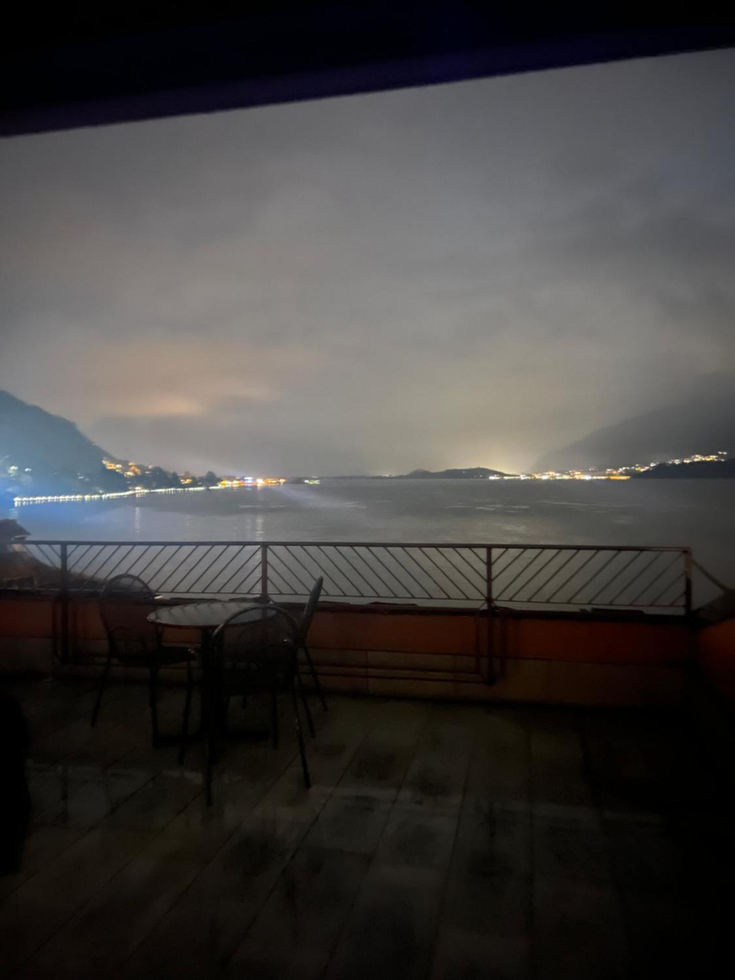 Nuovo Bar Centrale 그라베도나 외부 사진
